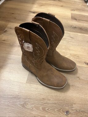 Men’s 11 IUV NWT